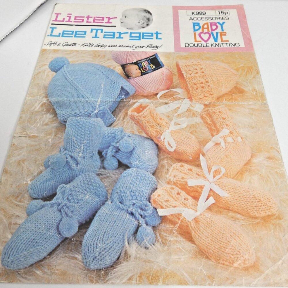 Vintage Pattern Baby Bonnet Mittens Booties Lister Lee Target Double Knitting